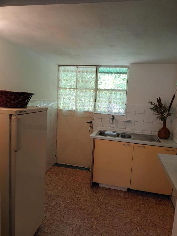 הוילה Fabbriche di Vergemoli Casolare Trombacco מראה חיצוני תמונה